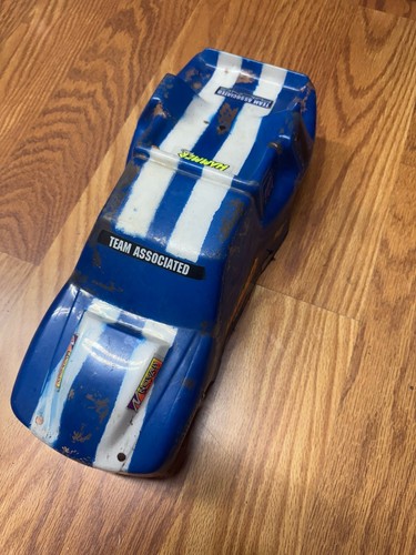 Custom painted team associated - custom,