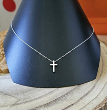 Collier pendentif croix acier
