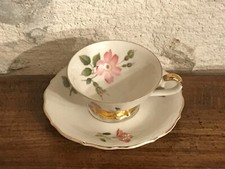 Tasse et sous-tasse en