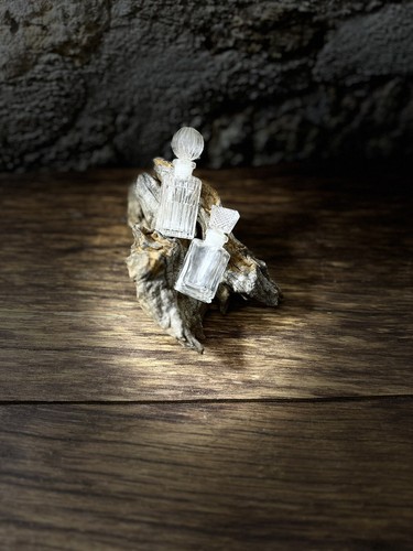 Flacons parfums en - , verre