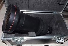 OBJECTIF BARCO QLD 1.2 POUR VIDEOPROJECTEUR BARCO DLP R18  + FLIGHT CASE