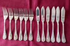 6 couteaux et 6 fourchettes à poisson en métal argenté Christofle modèle Rubans 