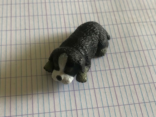 Dog puppy petite figurine - puppy,