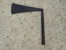 -OUTIL ANCIEN HACHE DE VIGNERON COUPE MARC FER FORGE ART POPULAIRE COLLECTION