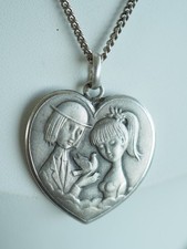COLLIER PENDENTIF LES AMOUREUX