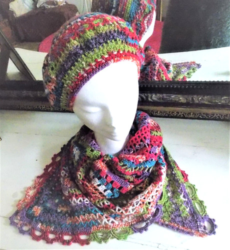 Chale ensemble avec beret - chale,