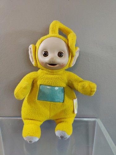 1998 playskool yellow lala - playskool,