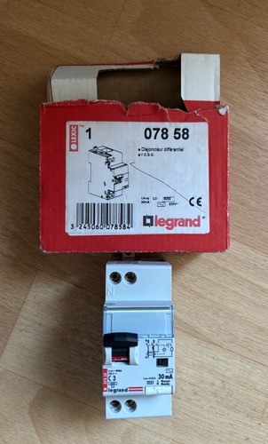 Disjoncteur differentiel - disjoncteur,