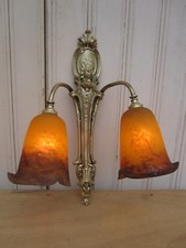 Applique bronze Art nouveau Art déco avec tulipes pâte de verre Degué