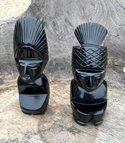 Couple 2 statues - un, "
