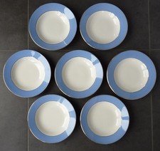 7 Assiettes creuses en faïence de Sarreguemines et Digoin, bordure bleue