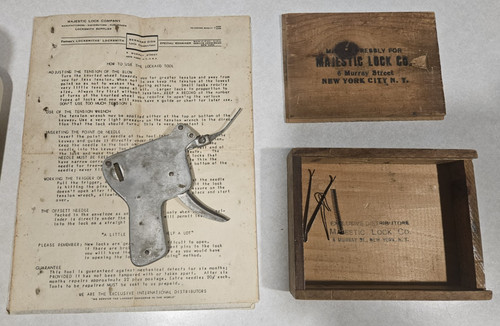 Vintage majestic lock picking - lock,