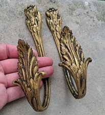 2 Anciennes embrasses /