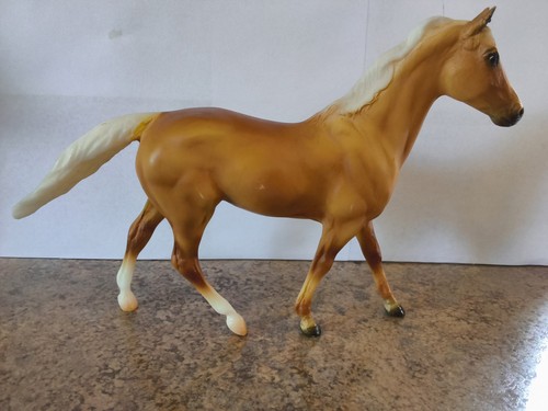 Breyer classics ruffian mold - breyer,
