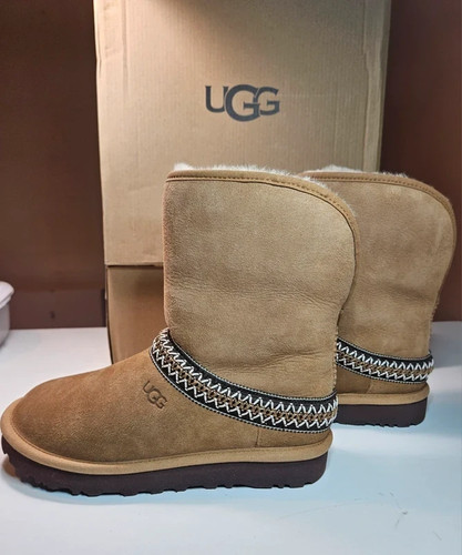 Ugg classic short crescent - short,