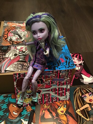 Monster high twyla scaremester - monster,