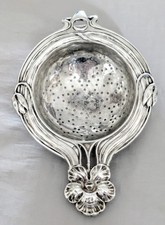 Passe Thé Style Art Nouveau