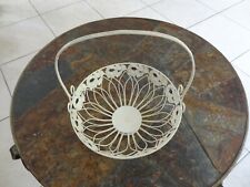 Corbeille à fruits en métal