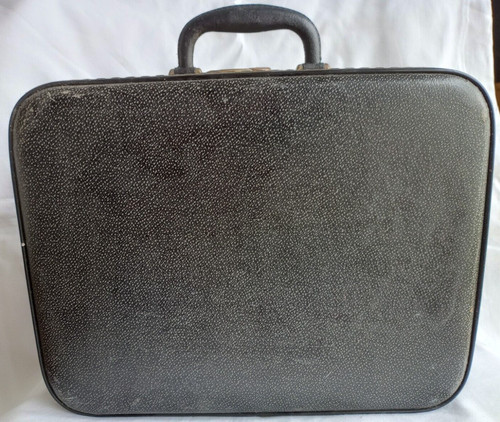 Jolie ancienne petite valise