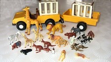 Lot  de 27 figurines d'animaux