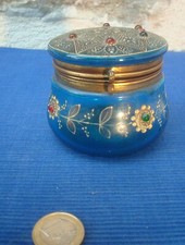 V63 Belle Boite Ronde