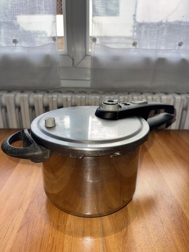 Autocuiseur cocotte minute