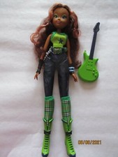 POUPEE WINX " LAYLA, IN