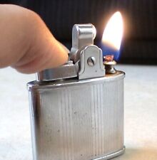 Briquet ancien *PENGUIN