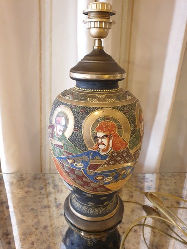 Pied lampe satsuma - lampe,