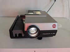 Ensemble projection Leica: Pradovit P150 + Objectif Colorplan f/2.5 90