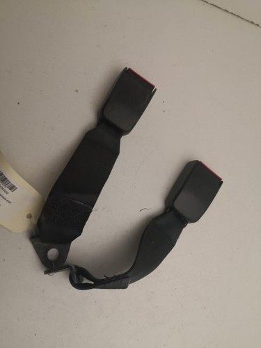 Attache ceinture arriere - , droit