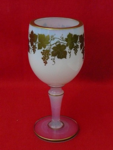 Grand verre pied opaline - grand,