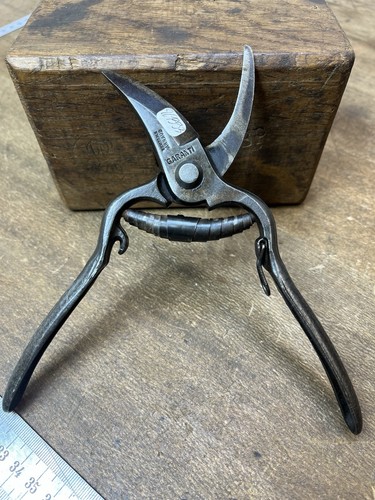 Outil ancien old - outil, tool
