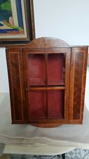 Vitrine angle placage - d'angle,