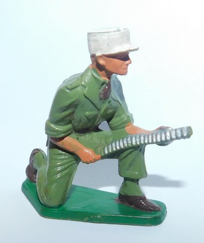 Starlux ancien petit soldat - ancien,