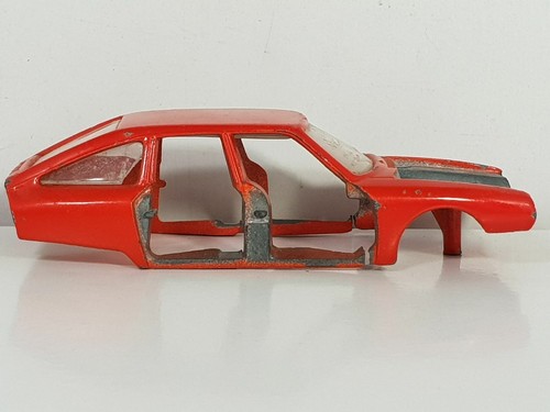 Voiture miniature ancienne