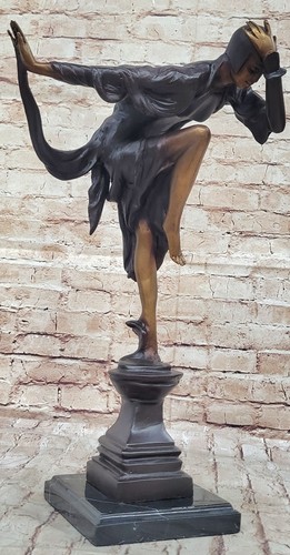 Statue figurine sculpture - sculpture, art