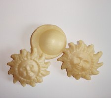 Lot de 3 belles savonnettes de