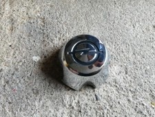 Cache moyeu Opel Commodore B