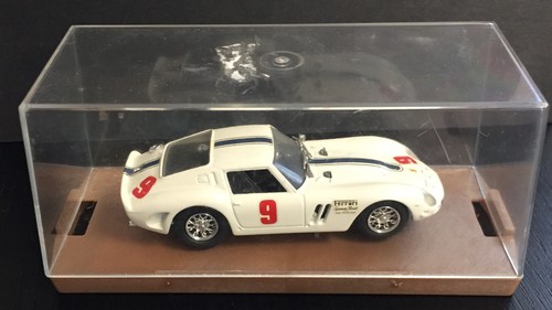 Box model ferrari 8433 - ferrari,