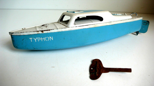 Jep canot typhon tôle - "typhon",