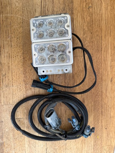Cirrus sr22 landing light and - sr22,