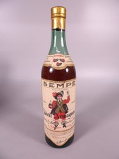 Très Ancienne Bouteille de