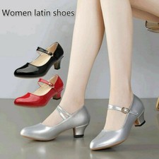 Femme Milieu Talons Latin