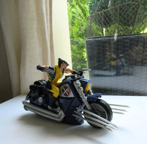 Figurine moto - 16⚜️,