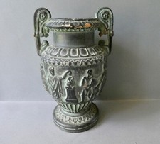 vase sur piédouche, en terre