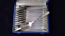 Coffret de 12 cuillères à café Métal Argenté  Style Art Déco  NOUVEAU