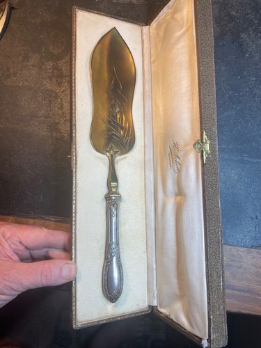 Pelle tarte ancienne - à,