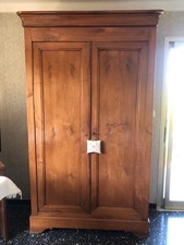armoire penderie ancienne en noyer de 2 m18, largeur 1m25, profondeur 50 cm