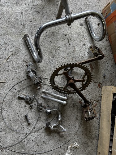 Pièces vélo ancien - pièces,